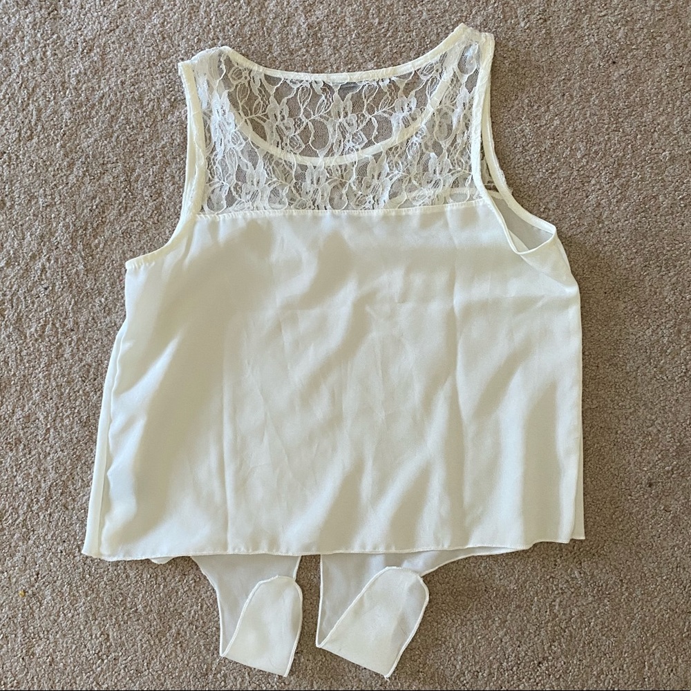 3/$11 Charlotte Russe Sleeveless Blouse EUC - Picture 4 of 6